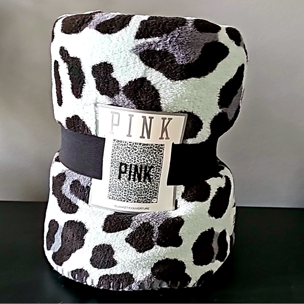Victoria’s Secret PINK Throw